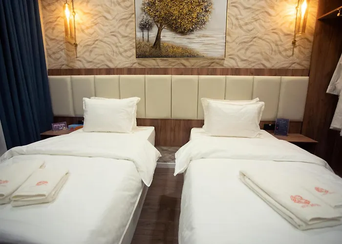 Sm Luxury Hotel