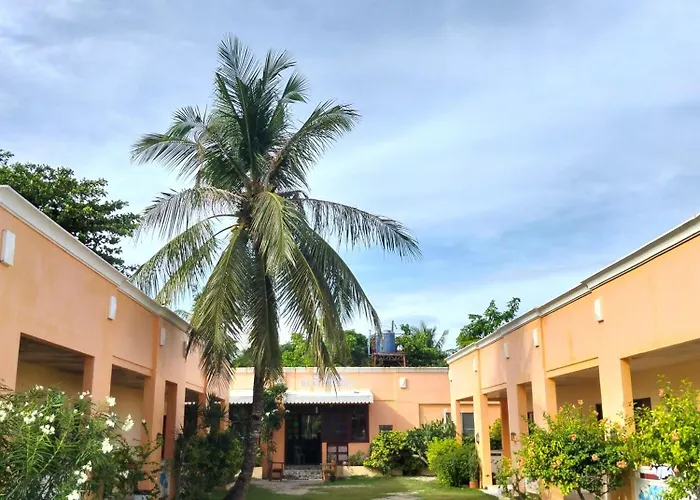 Crisols Beach Resort Malapascua Island