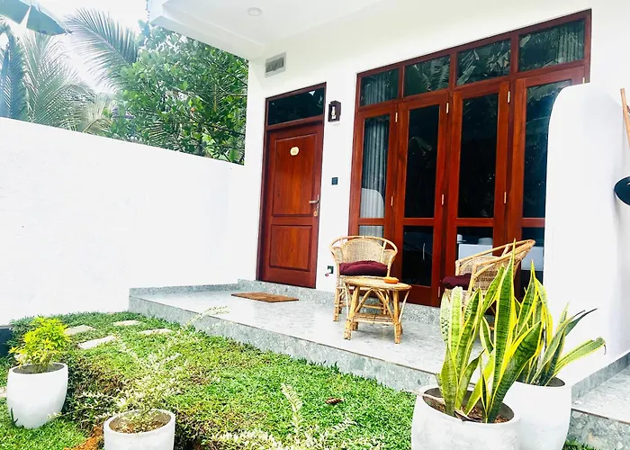 Coco Surf Inn - Ahangama