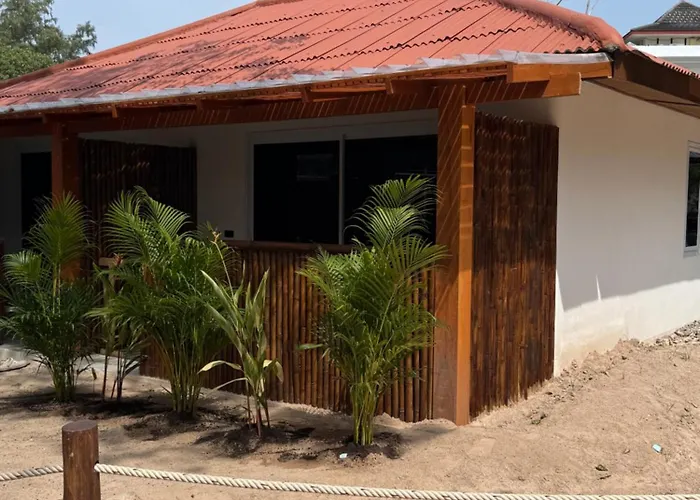 Wild Wood Beach Fitness Resort At Koh Tao