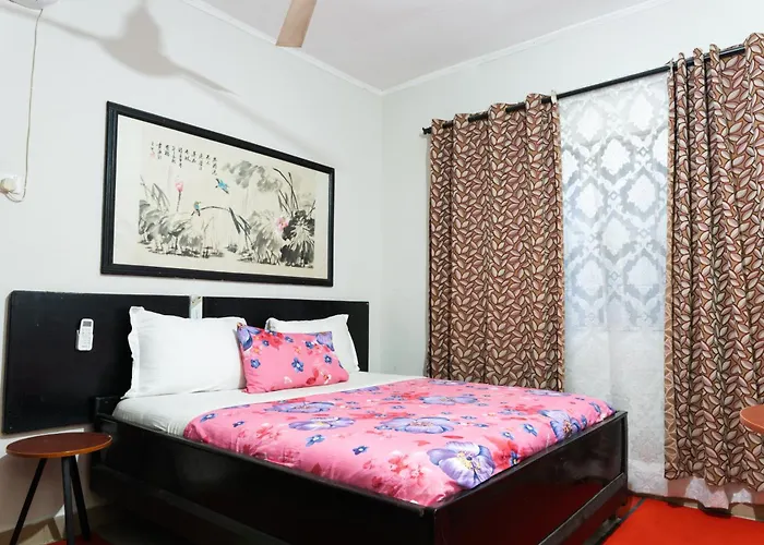 Village Francophone Hotel