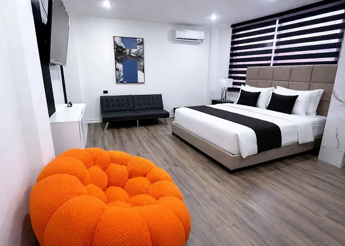 The Hive Boutique Hotel Deluxe King Room 102