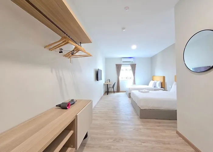 Miilehill Hotel By Maco At Jb Town Center