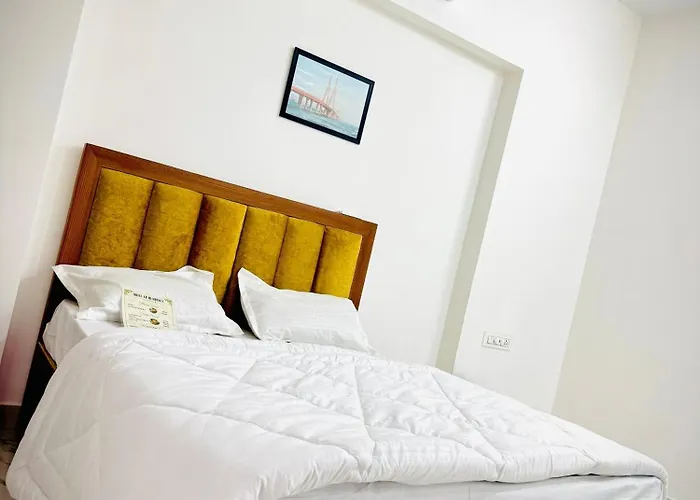 Hotel Cr Residency