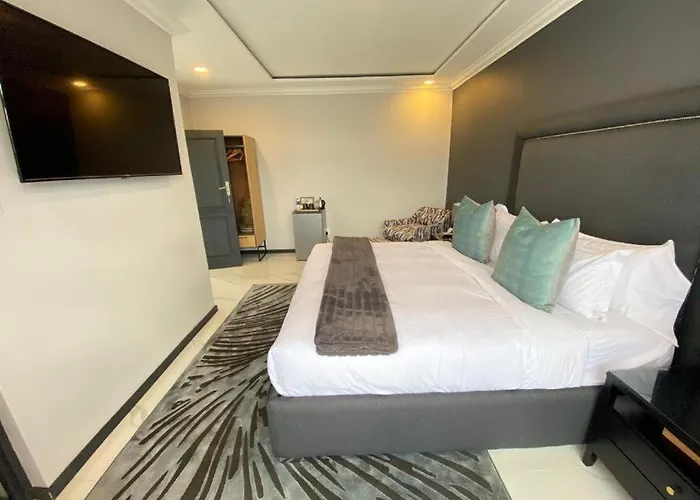 Mujo Suites