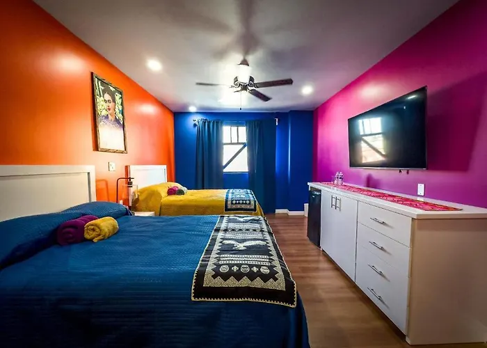 Hotel Los Cantaros