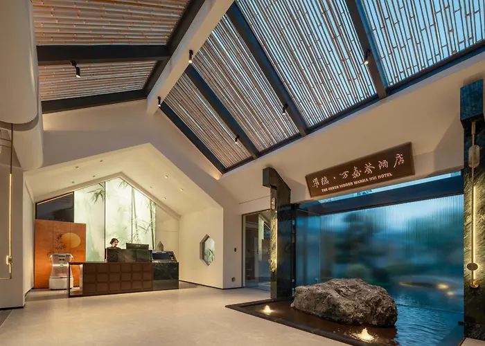 The Green Hidden Wanjia Hui Resort Hotel