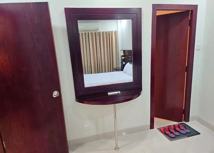Royal Hotel Khulna - City Center