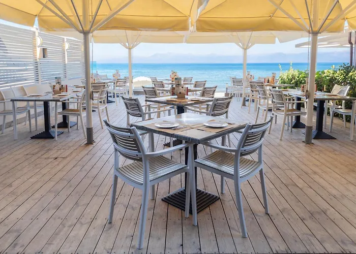 Ippocrates Hotel Apartments & Restaurant