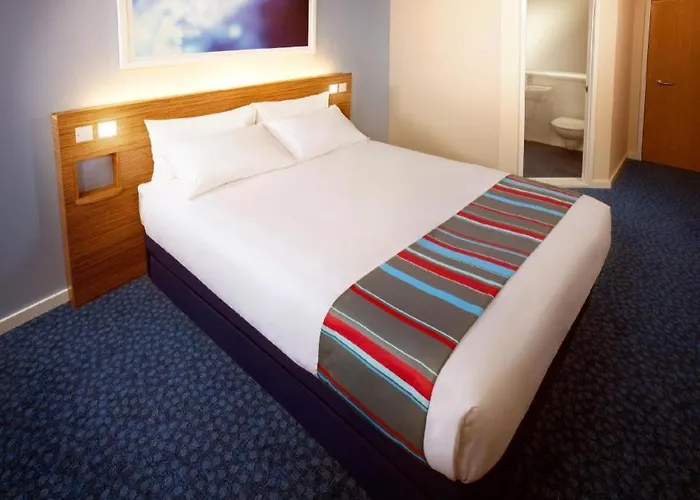 Travelodge Perth Broxden Junction