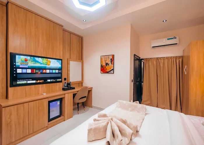 Lascurt Signature Hotel