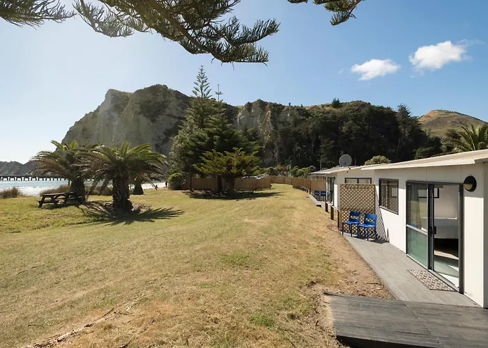 Tolaga Bay Top 10 Holiday Park