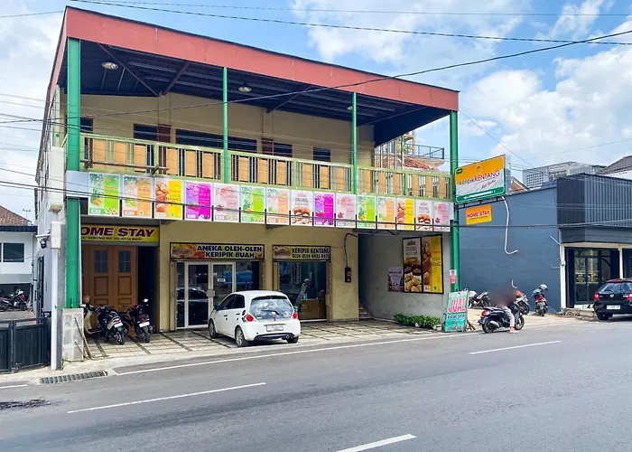Rimbaku Homestay Syariah Near Alun Alun Batu Redpartner