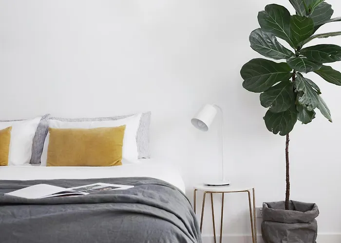 Bask & Stow I Luxe Guesthouse