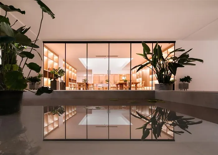 Xianzai Houshe Boutique Hotel