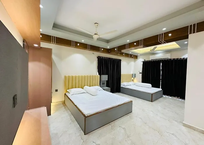 Iconic Suites