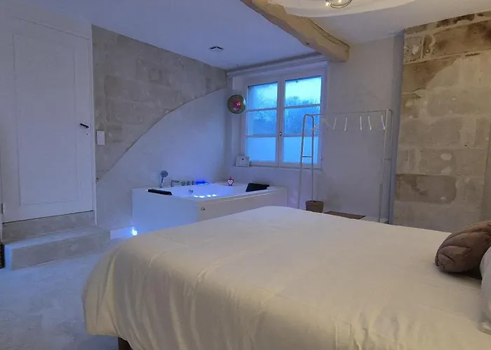 Gites Atypiques Saumur - Gites *** - Spa & Balneo