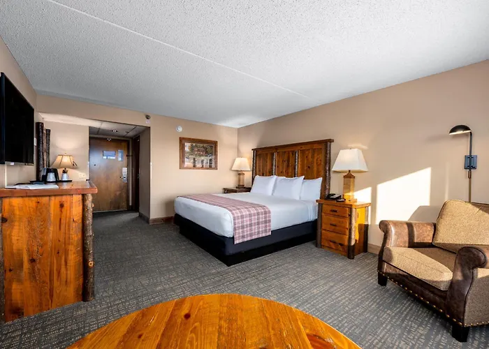 Lodge Of The Ozarks