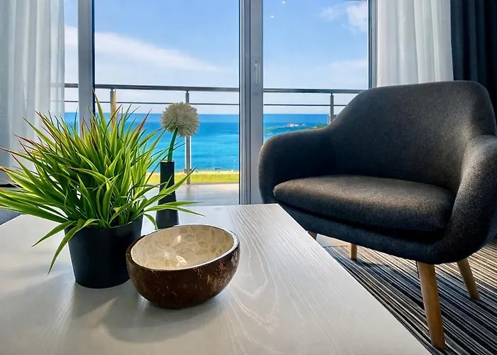 Hotel Eskada Beach - Free Parking