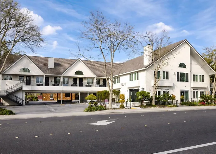 Aggie Inn, An Ascend Collection Hotel