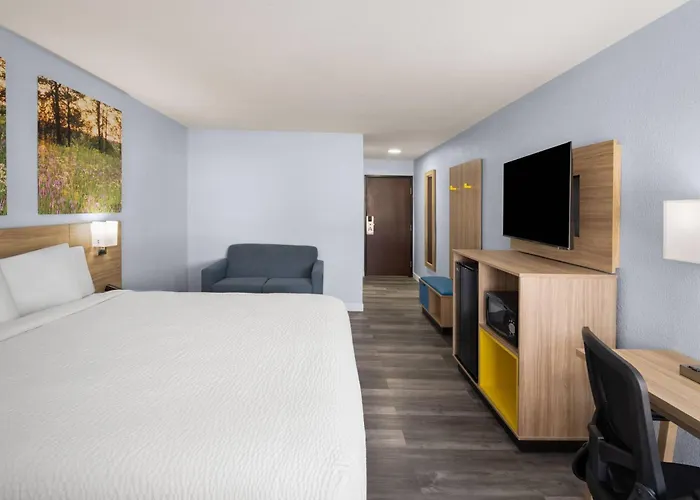 Days Inn By Wyndham Dodge City