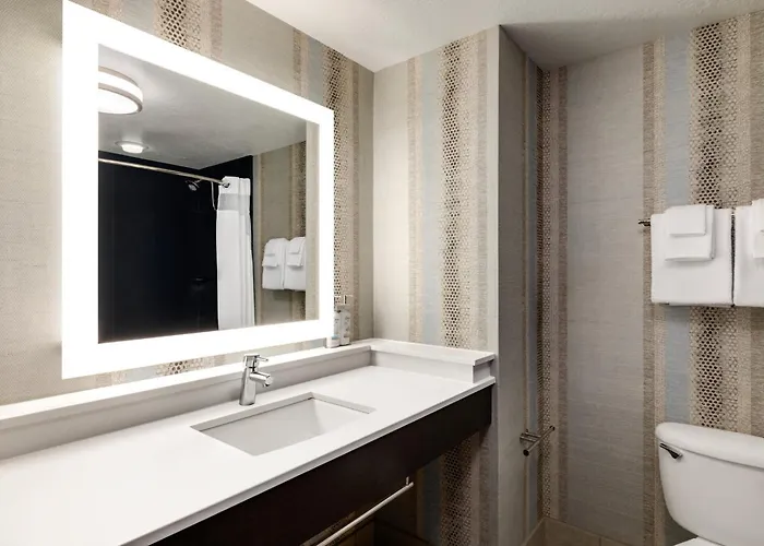 Holiday Inn Express Hotel & Suites Eugene Downtown - University By Ihg