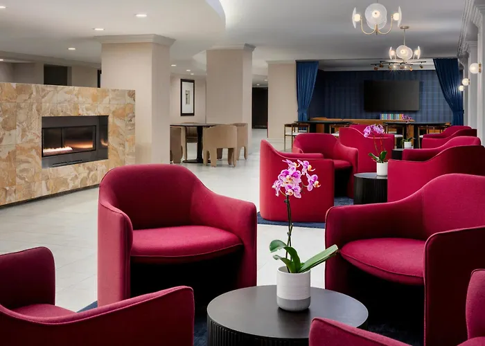 Hilton Orrington/Evanston