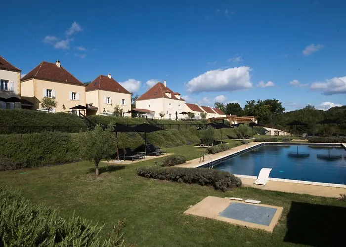Château Les Merles et ses Villas
