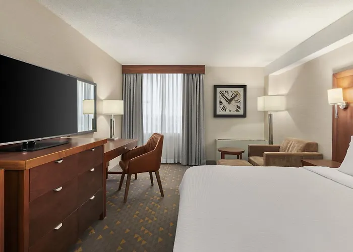 Holiday Inn Oakville Centre By Ihg