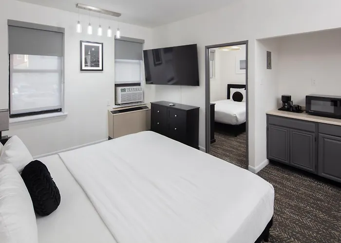 Ramada By Wyndham Jersey City