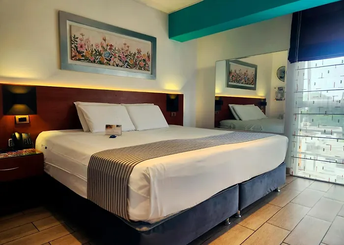 Hotel Vila Santa