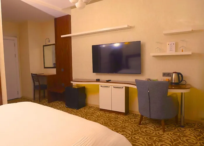 Esin Hotel