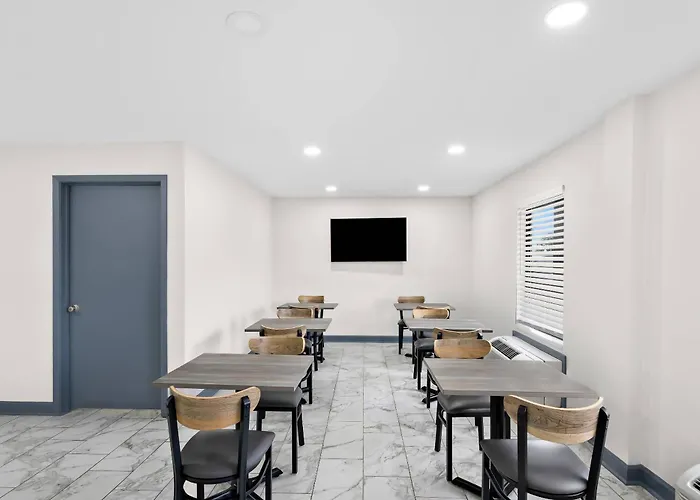 Quality Inn & Suites Monticello