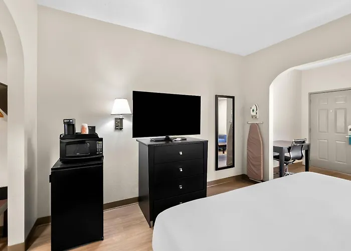 Quality Inn & Suites Monticello