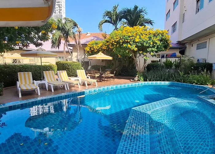 Butterfly Garden Boutique Residence: Luxury Apartments with Spa Baths