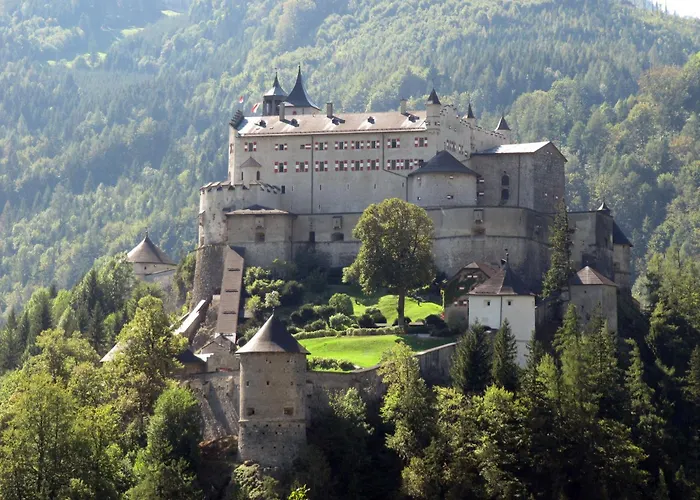 Der Burgblick-Adults Only 24 H Self Check In