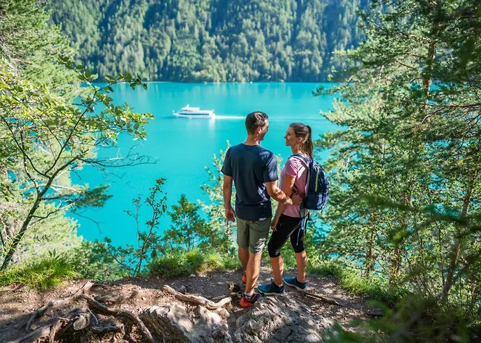 Der Kaerntnerhof Am Weissensee, Seehotel & Seeapartments Direkt Am See