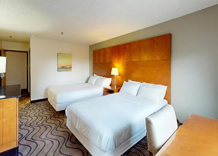 Oscoda Lakeside Hotel