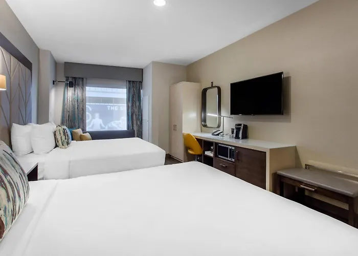 Cambria Hotel Philadelphia Downtown - Center City