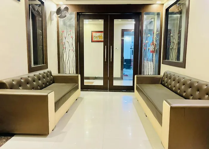 Lijoy Hotel & Restra