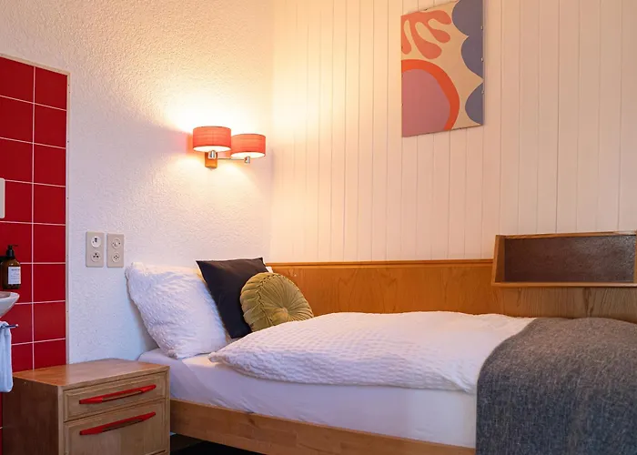 Hotel Historique Chez Elsy - Crans-Sapins