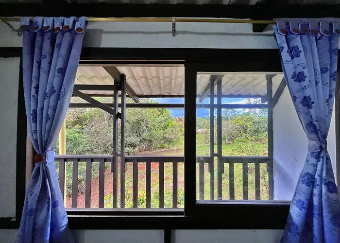 Waka Maru Guest House