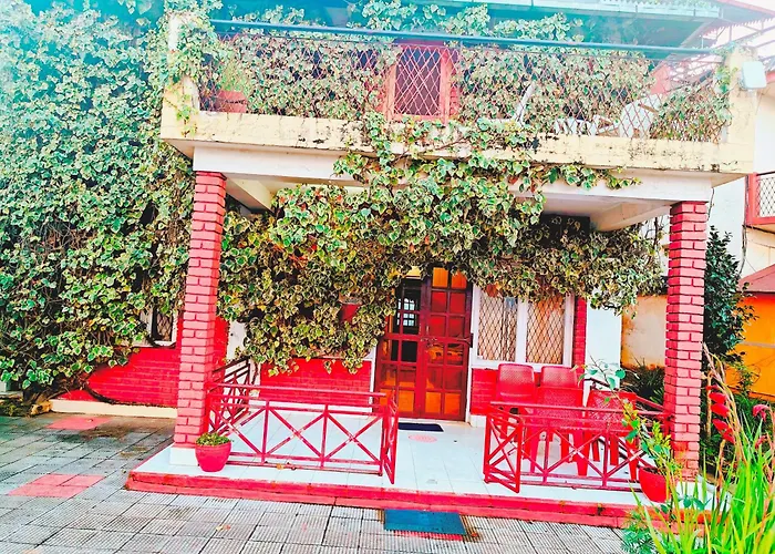 Himvadi Resorts Kausani