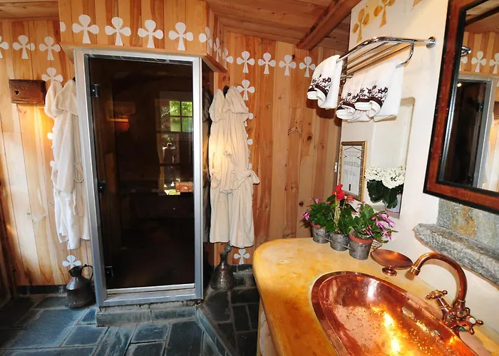 Hotel Les Chalets De Philippe Avec Jacuzzis Privatifs