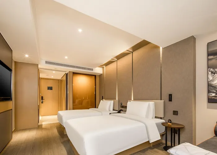 Atour Hotel Fuzhou Shangxia Hangda Road Metro Station