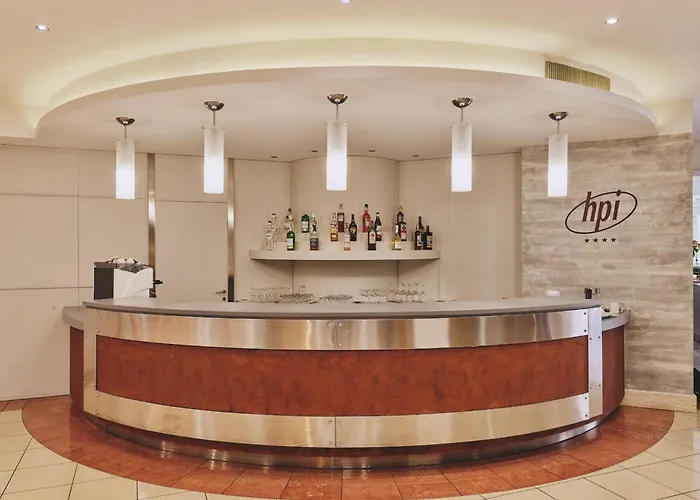 Hotel Planet International