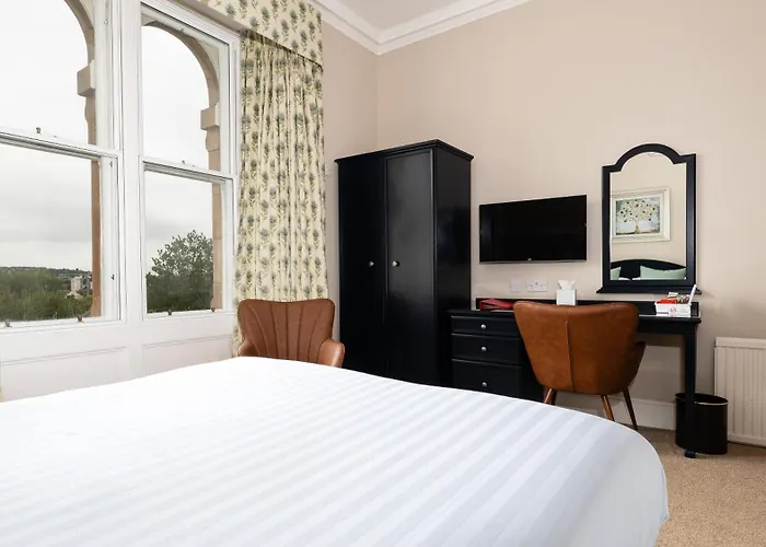 Sunbank House Metro Hotel