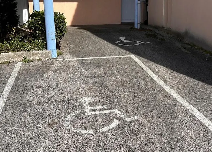 Hotel Du Rocher