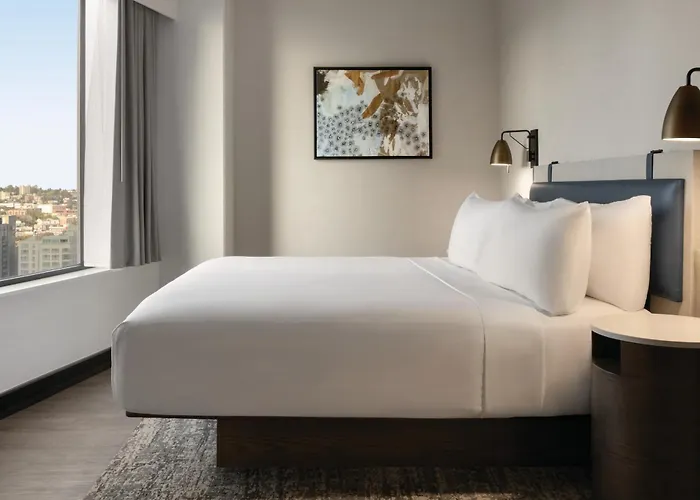 Crowne Plaza Seattle - No Resort Fee - Newly Renovated Ihg Hotel