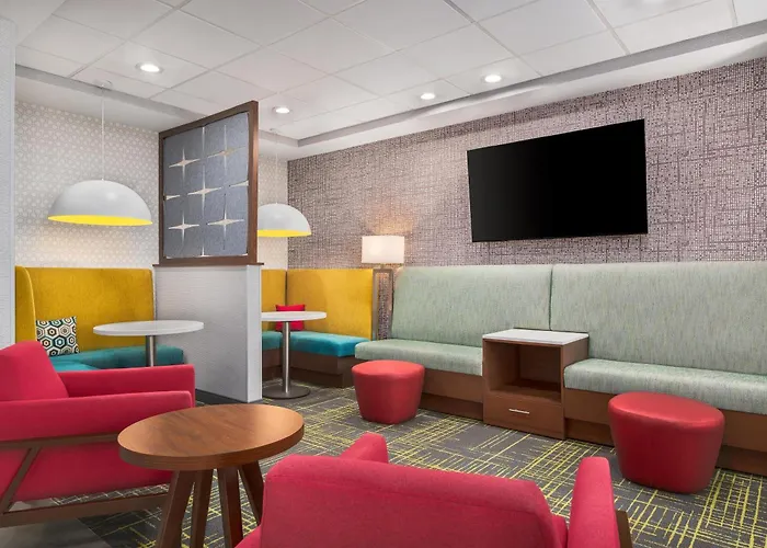 Hampton Inn & Suites Charlotte Arrowood Rd